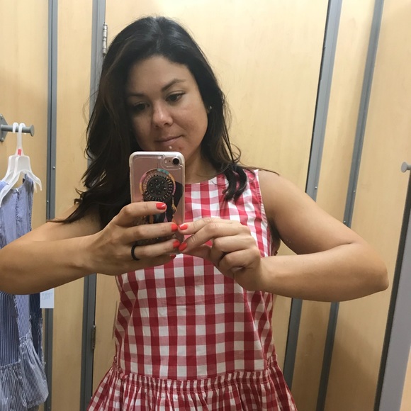 Meet your Posher, Jenny - Picture 2 of 8